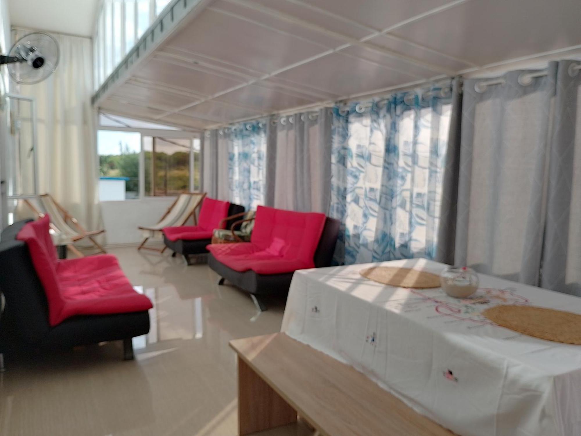 Ji Penthouse Flic en Flac Exterior foto
