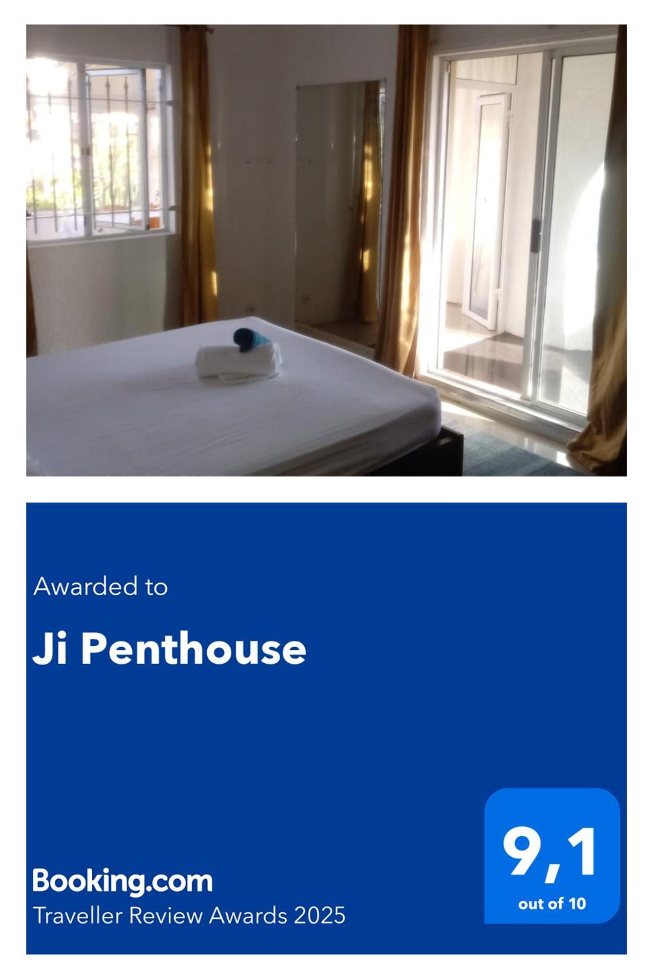 Ji Penthouse Flic en Flac Exterior foto